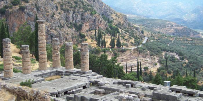 3264x2448 Temple of Apollo from the mountain above. This is where the oracle