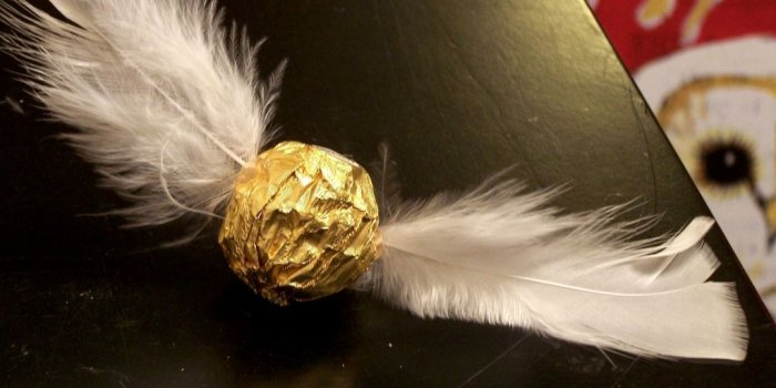 1024x768 Edible Golden Snitches: 4 Steps