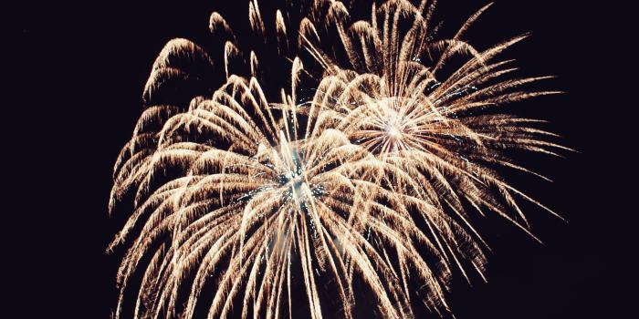 3925x2614 Fireworks, Footwork, Concerts, Parades Highlight Fourth of July