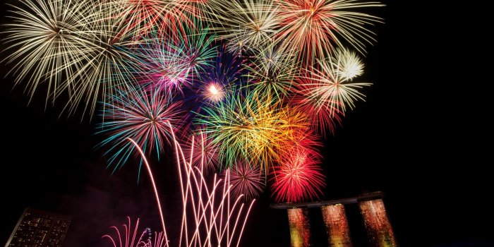 1600x1067 49+] Disney Fourth of July Wallpaper on WallpaperSafari