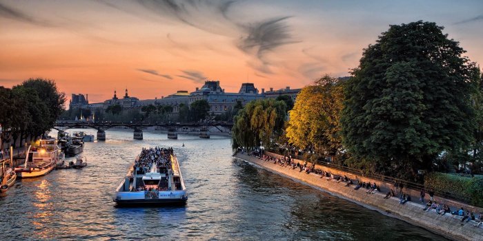 2048x1151 The 10 Best Places To Spend New Year's Eve In Paris