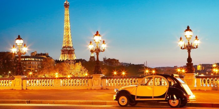 1600x1000 17 Gorgeous Photos of the Eiffel Tower at Night | Travel + Leisure