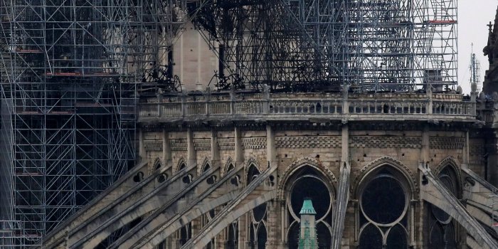 2921x1948 Notre Dame Cathedral fire fully extinguished after 9 hours