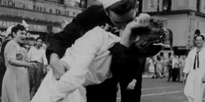 1024x768 The+Most+Famous+People+Ever | Most Famous Kiss Ever Wallpaper