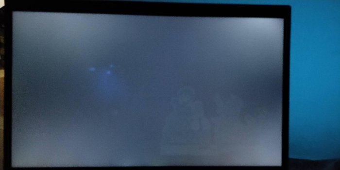 3364x1682 18.04 - Strange 