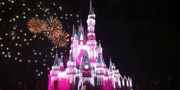 2592x1936 Fireworks over Cinderella's Castle : pics
