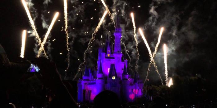 1920x1080 Magic Kingdom - Cinderella castle fireworks show
