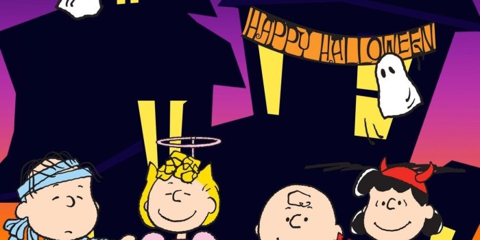1365x2048 50+ Peanuts Halloween Wallpapers on WallpaperPlay