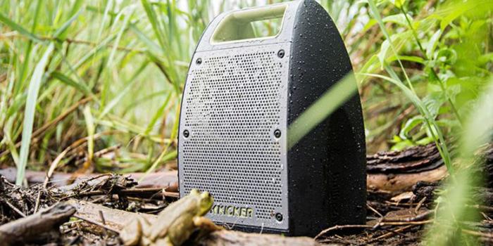 1600x900 Roll into your next tailgate party with the Kicker Bullfrog Jump