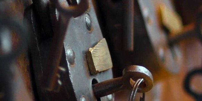 1080x1920 Lock HD Wallpaper for Android - APK Download