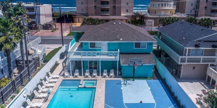 1024x768 Beach View/Largest Heated Pool in SPI for SFH/Hot Tub/Twister Water  Slide/Basketball Crt/Table Games - South Padre Island