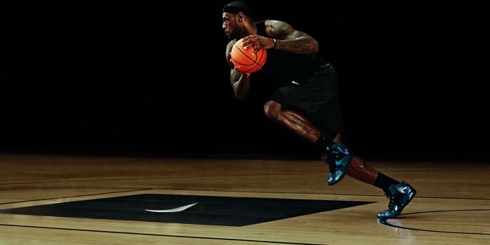 1600x900 Nike Basketball Shoes Wallpapers