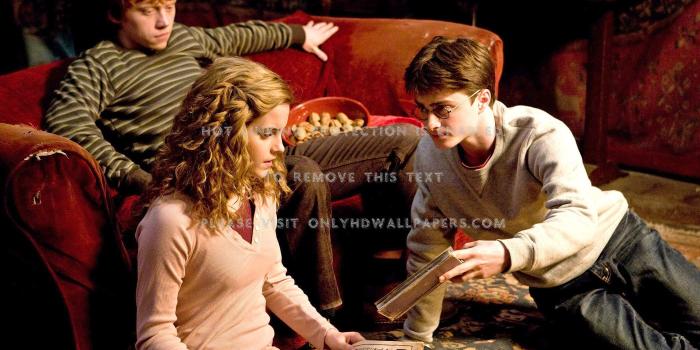 2100x1401 emma watson harry potter