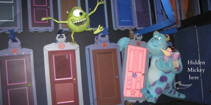 1024x768 Google Door Monsters Inc – Embasemais