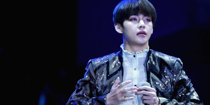 2048x1365 V (Kim Taehyung) Wallpaper #124823 - Asiachan KPOP Image Board