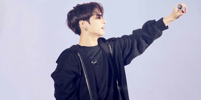 2048x1364 Jungkook Computer Wallpaper