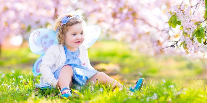 3840x2400 Photo Little girls Fairies Butterflies child Spring sit 3840x2400