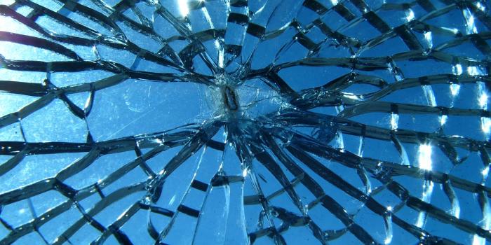 1600x1200 Broken glass wallpapers Gallery