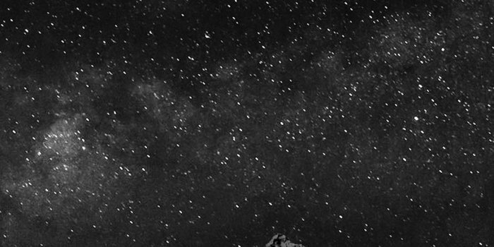 1080x1920 Starry Night Sky Mountain Nature Bw Dark #iPhone #7 #wallpaper