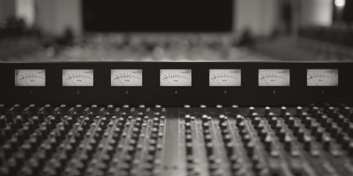 2560x1600 46+] Cool Recording Studio Wallpapers on WallpaperSafari