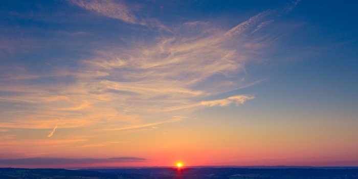 3840x2400 ni14-sunset-peace-land-sky-blue-nature-wallpaper