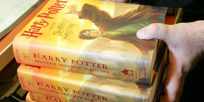 1200x800 Hank Green, Mackenzi Lee, and more writers celebrate Harry Potter - Vox