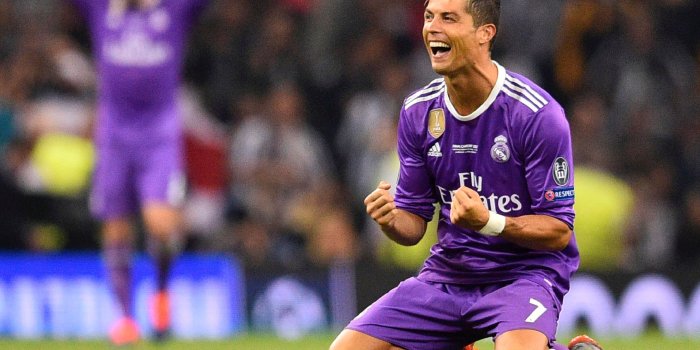 3840x2400 Download wallpapers Cristiano Ronaldo, Real Madrid, CR7, purple
