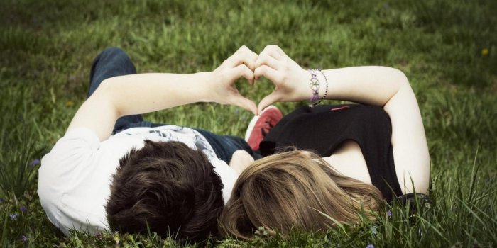1920x1080 Romantic Couple Kissing Scene HD Wallpaper Love Heart 1920x1080
