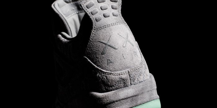 2048x1536 40+ Kaws HD