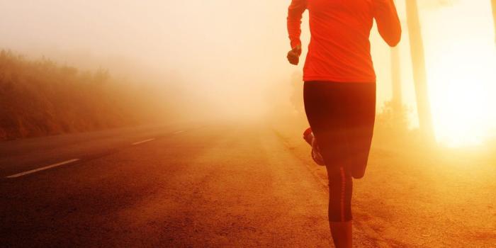 1332x850 Wallpaper road, girl, the sun, background, movement, widescreen