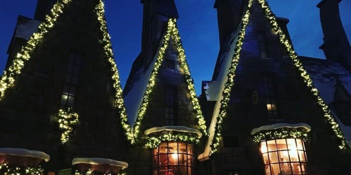 1024x768 Harry Potter World Christmas Photos | POPSUGAR Family