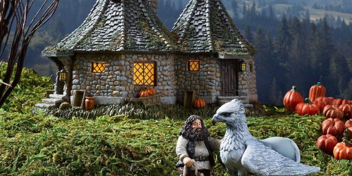 1280x1280 Department 56 Harry Potter Village Hagrid's Hut Building 6002312 in