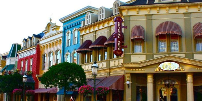 1024x1024 8tracks radio | Magic Kingdom - Main Street USA (10 songs) | free