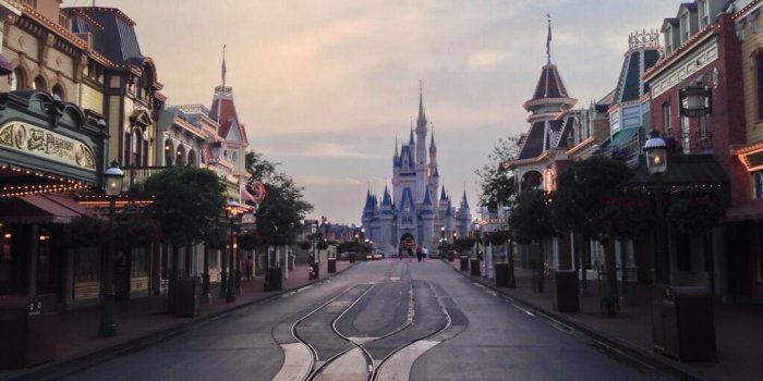 1024x768 A empty Main Street USA at the Magic Kingdom in Walt Disney World