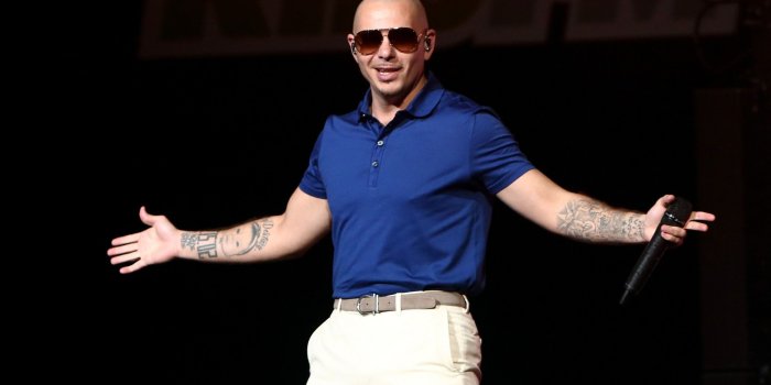 2560x1440 Download Wallpaper 2560x1440 Pitbull singer before and after