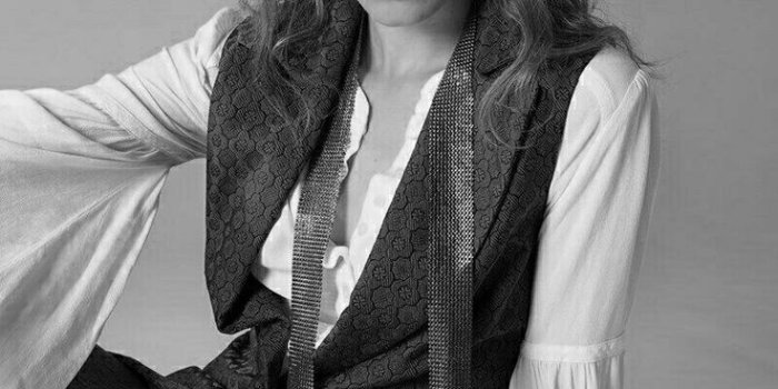 736x1104 Natalia Dyer Wallpapers