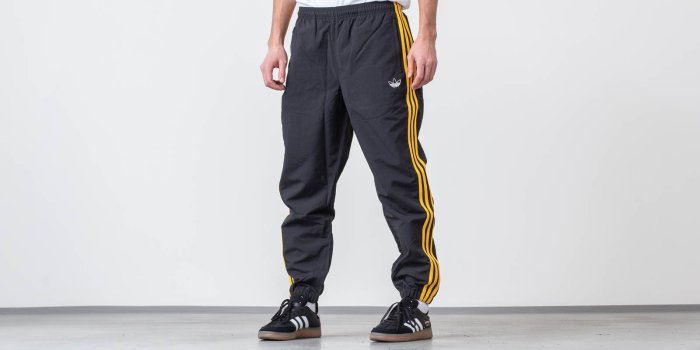 1600x900 adidas Originals Woven 3-Stripes Pants Black/ Bold Gold | Footshop
