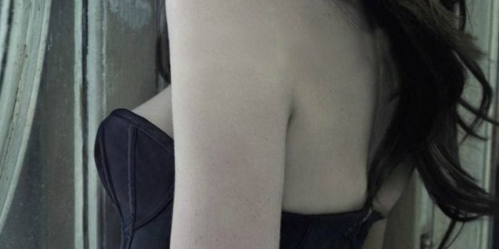 750x1334 Anne Hathaway Wallpaper Group (39+), Download for free