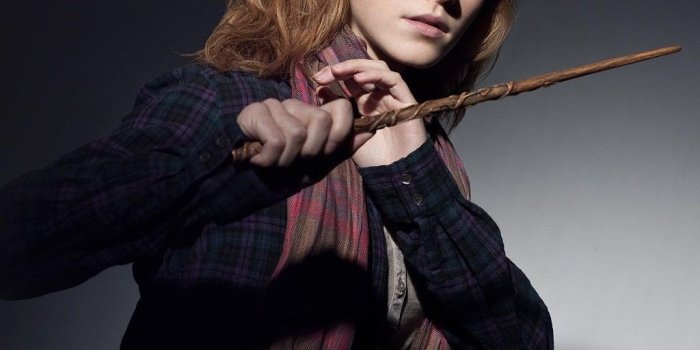 1024x768 Hermione Granger Wallpaper in 2019 | Hermione Granger | Hermione