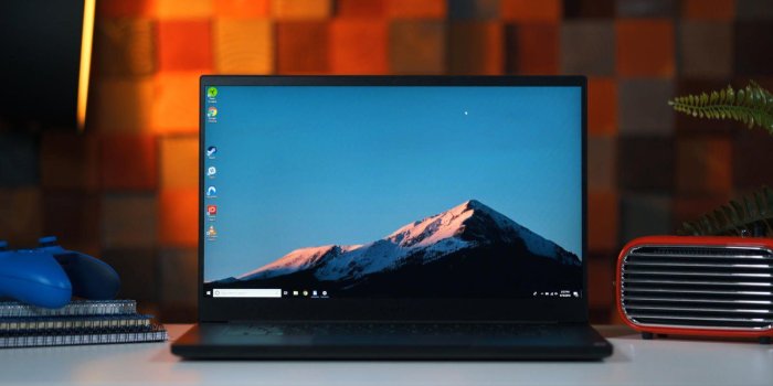 1600x900 Razer Blade 15 review: Looks and performance come with big