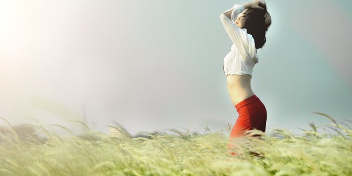 1920x1080 women, grass, black hair :: Wallpapers