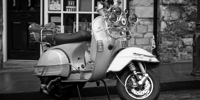 3840x2560 3064123 bike, city, classic, design, icon, italian, italy
