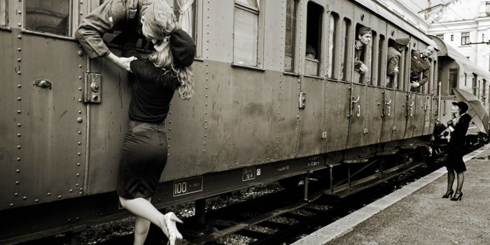 1920x1277 4512475 #Trieste, #train station, #romantic, #couple