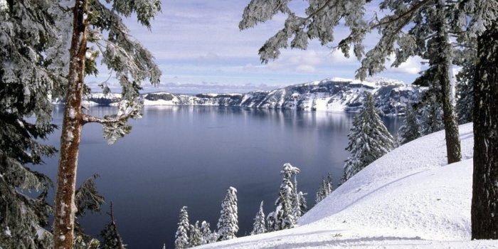 1600x1000 Winter Wonderland: snowy winter scenes of Christmas time