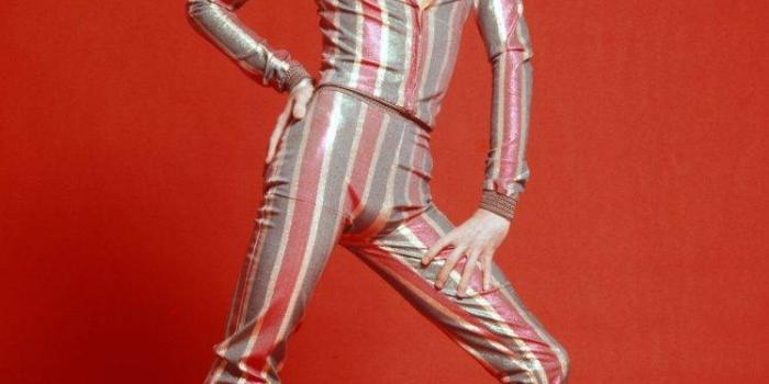 748x1072 david Bowie, Musicians, Looking At Viewer Wallpapers HD