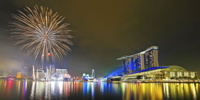 2560x1600 National Day Parade Singapore fireworks f wallpaper