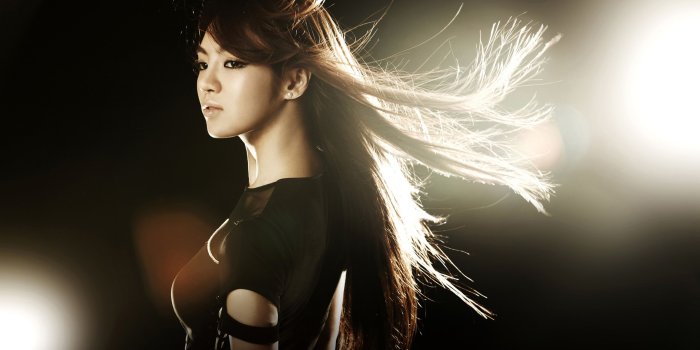 2560x1440 40 Full-HD Girls Wallpapers | CrispMe