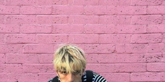 750x1334 Lil peep pink wall wallpaper | Lil peep beamerboy, Lil peep