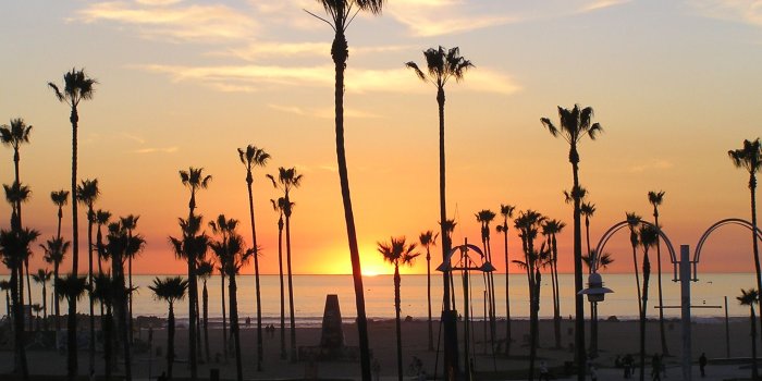 2048x1536 File:Sunset at Venice Beach - LA - panoramio.jpg - Wikimedia Commons