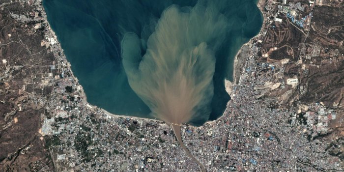 1600x900 Palu, Indonesia earthquake and tsunami devastation seen in